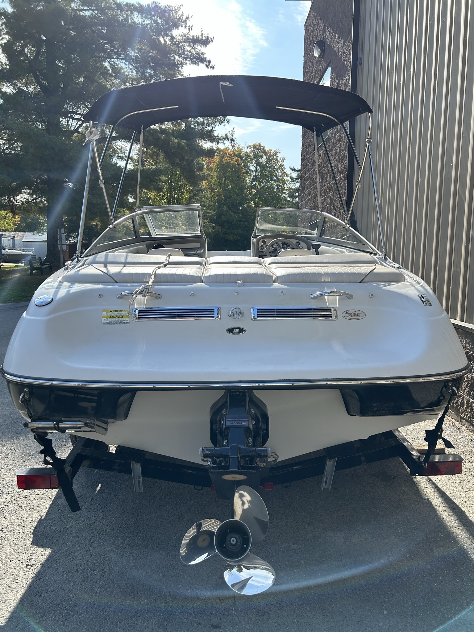 Photo of 2016 CROWNLINE 18SS