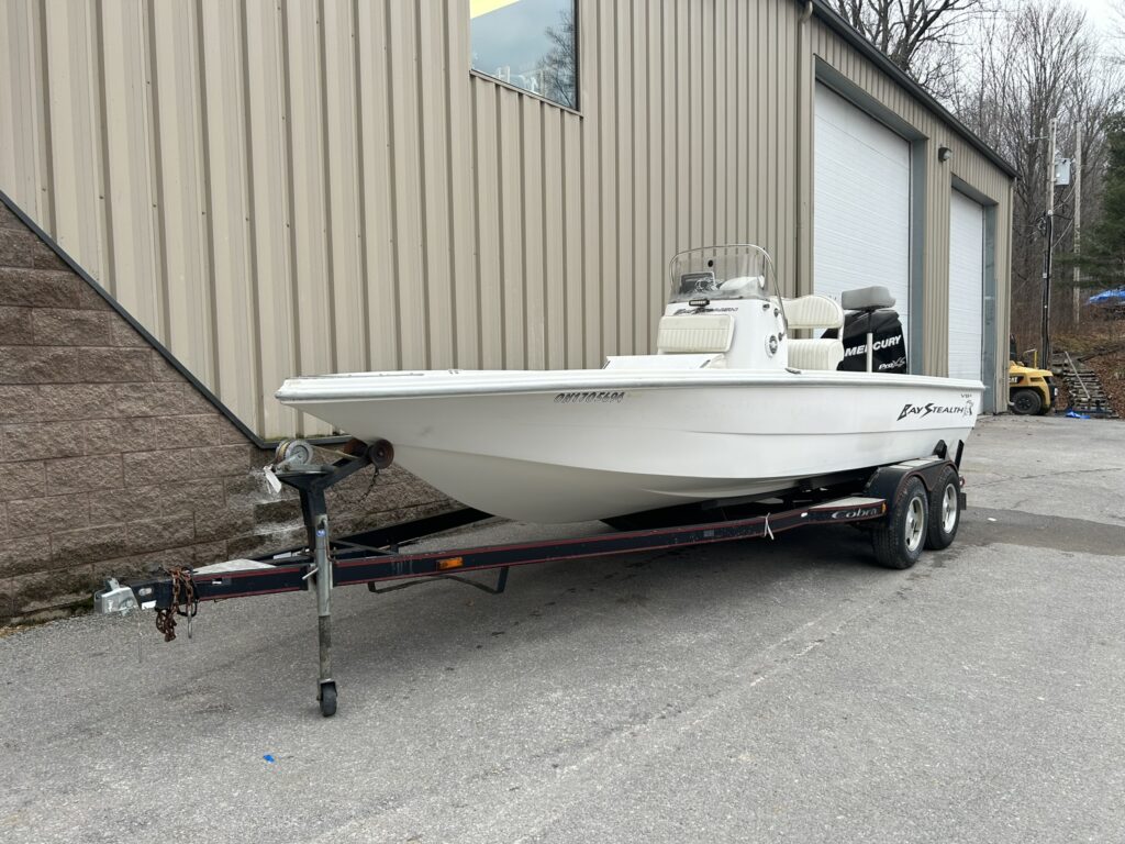 Photo of the 2006 Bay Stealth 2150 BSTL